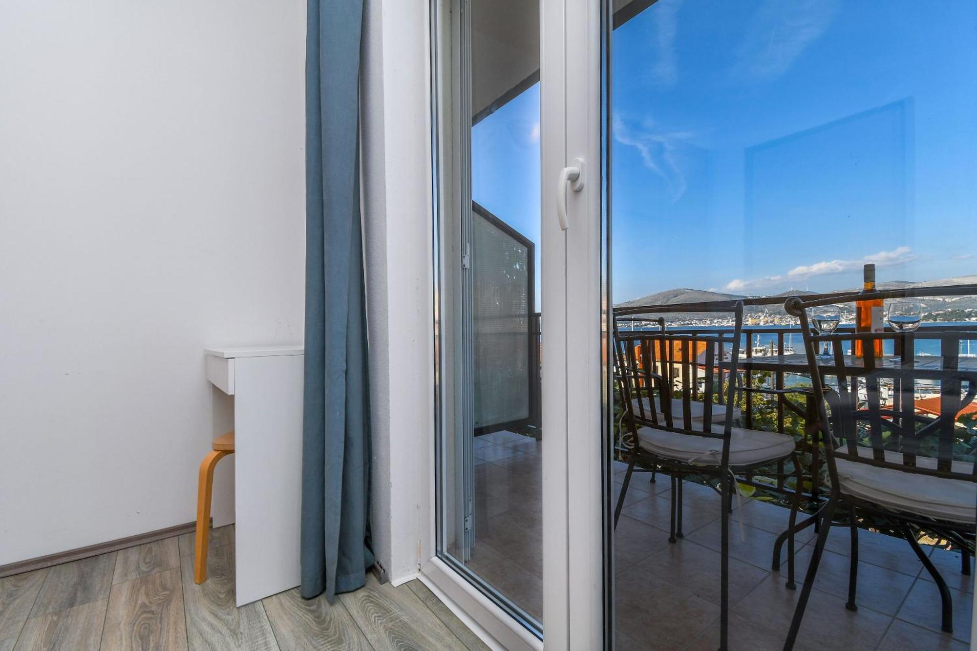 Apartment Mara Trogir Ngoại thất bức ảnh