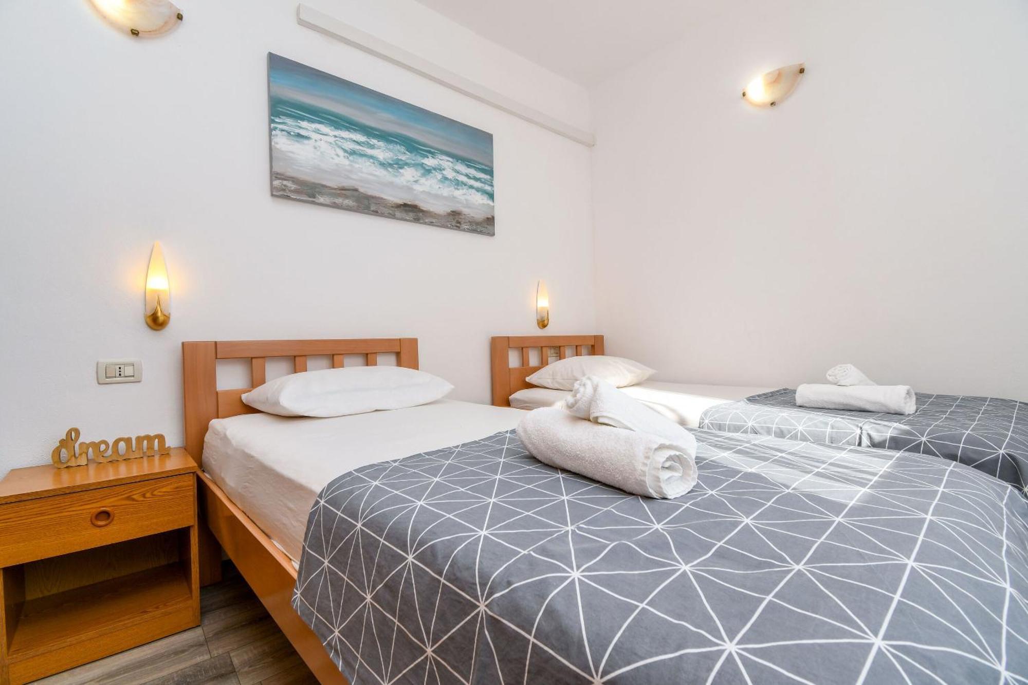 Apartment Mara Trogir Ngoại thất bức ảnh
