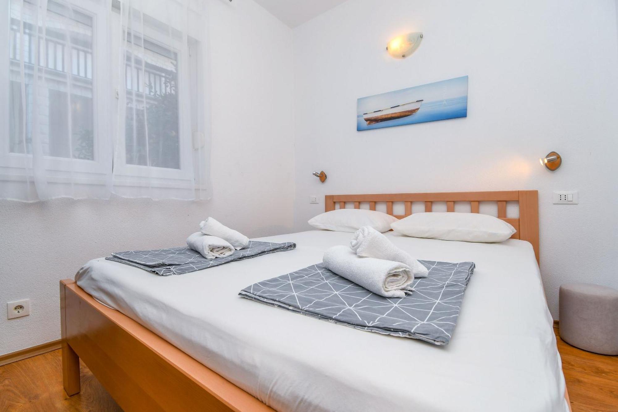 Apartment Mara Trogir Ngoại thất bức ảnh