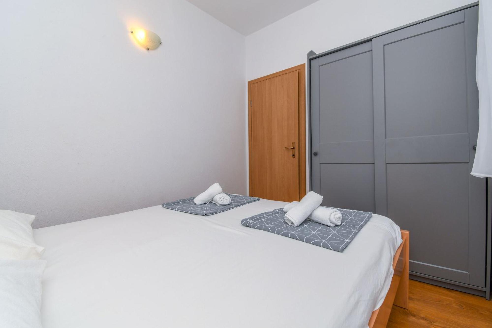 Apartment Mara Trogir Ngoại thất bức ảnh